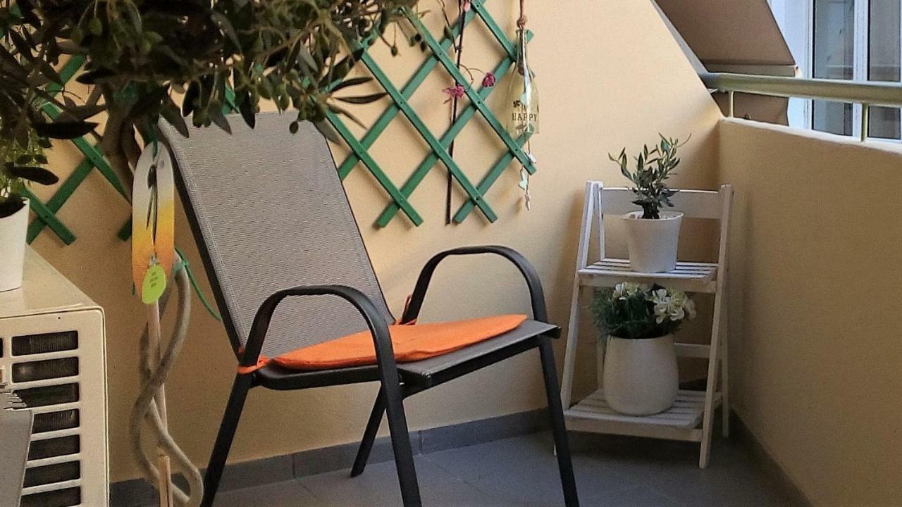 Orange Central Studio Heraklion Bagian luar foto